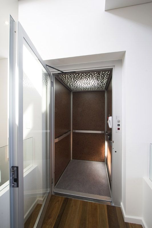 Ascenseur domestique Var Alpes Maritimes Bouches du Rhône