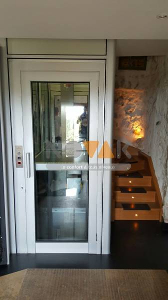 Dimensions monte charge mini ascenseur Aix en Provence en région PACA