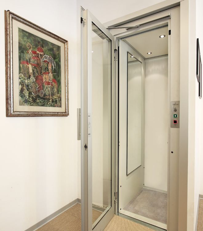 Mini ascenseur privatif Domuslift Small pour espaces restreints